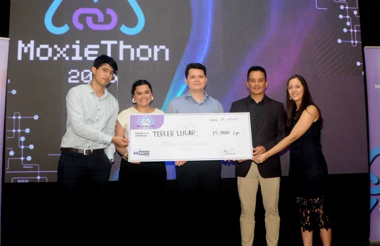 The third place team receives 15,000 lempiras.